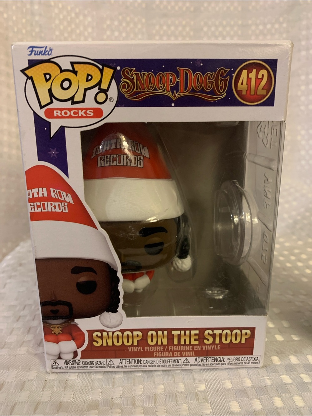 Funko Pop! Rocks Snoop Dogg "Snoop on the Stoop" Figure - 4.5 inches tall. New.